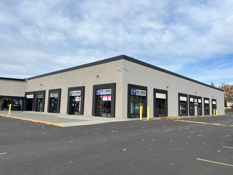Primary Photo Of 3315 W Court St, Pasco Restaurant For Sale