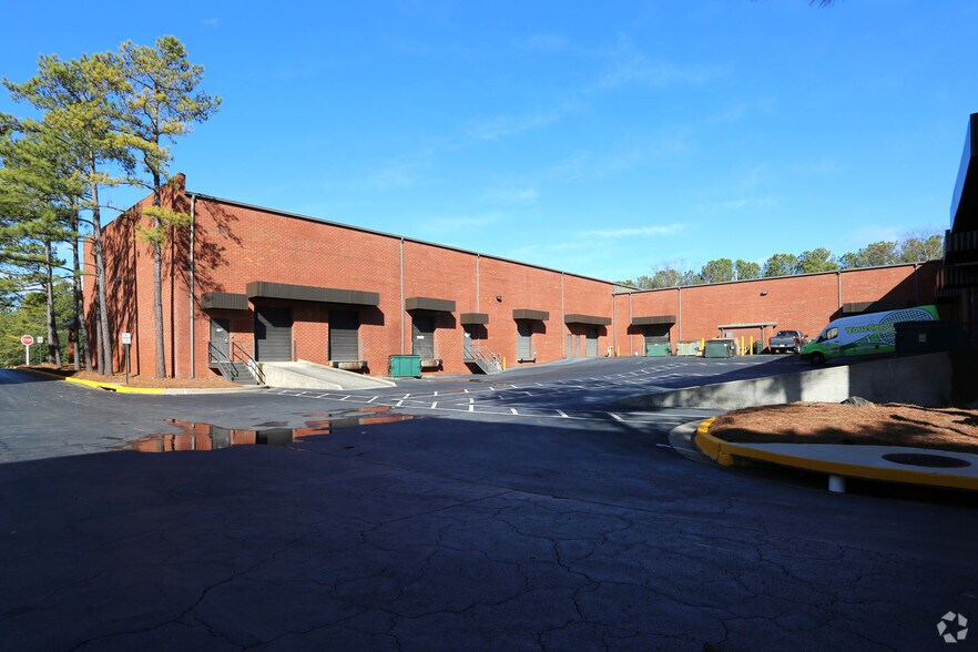 More Photos Of 150 Hembree Park Dr, Roswell Unknown For Lease