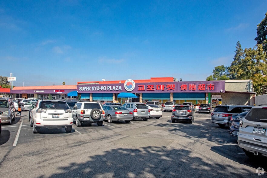 More Photos Of 3521-3543 Homestead Rd, Santa Clara Unknown For Lease