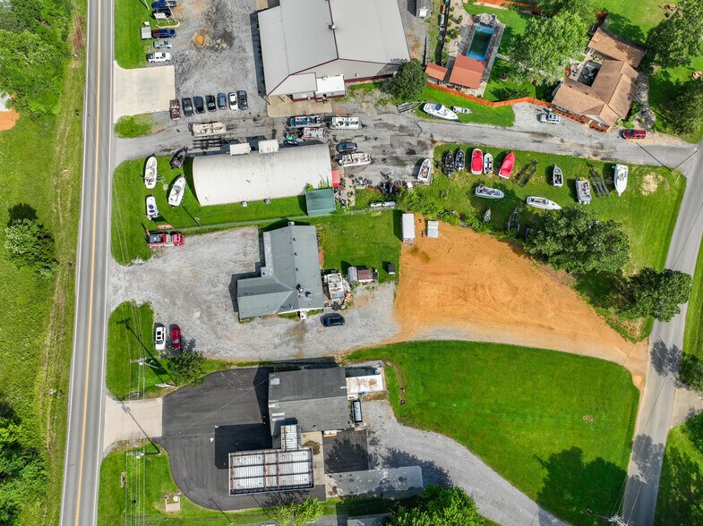 More Photos Of 15649 US-68, Benton Restaurant For Sale