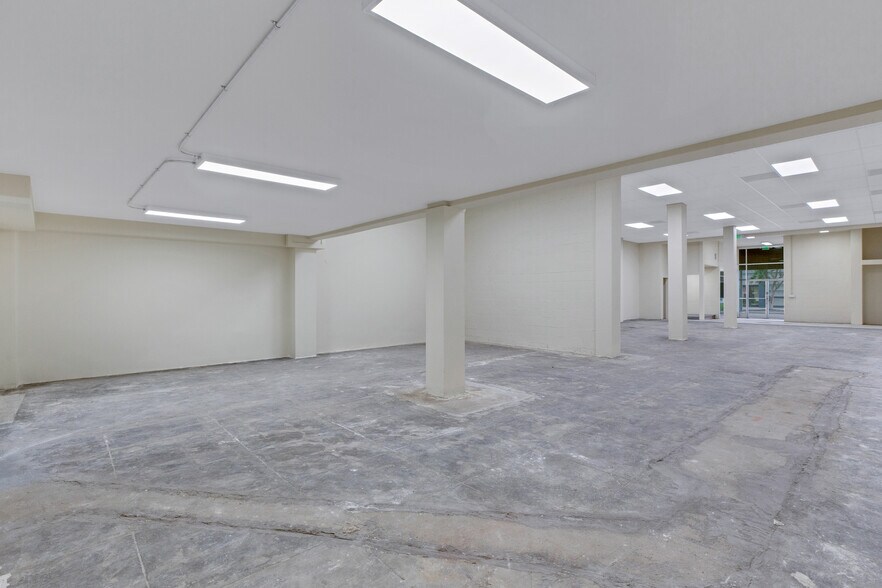 More Photos Of 109-117 E Main St, Alhambra Storefront For Sale