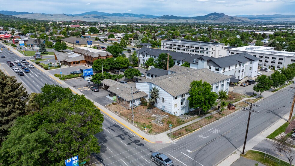 More Photos Of 2020 Prospect Ave, Helena Hotel For Sale