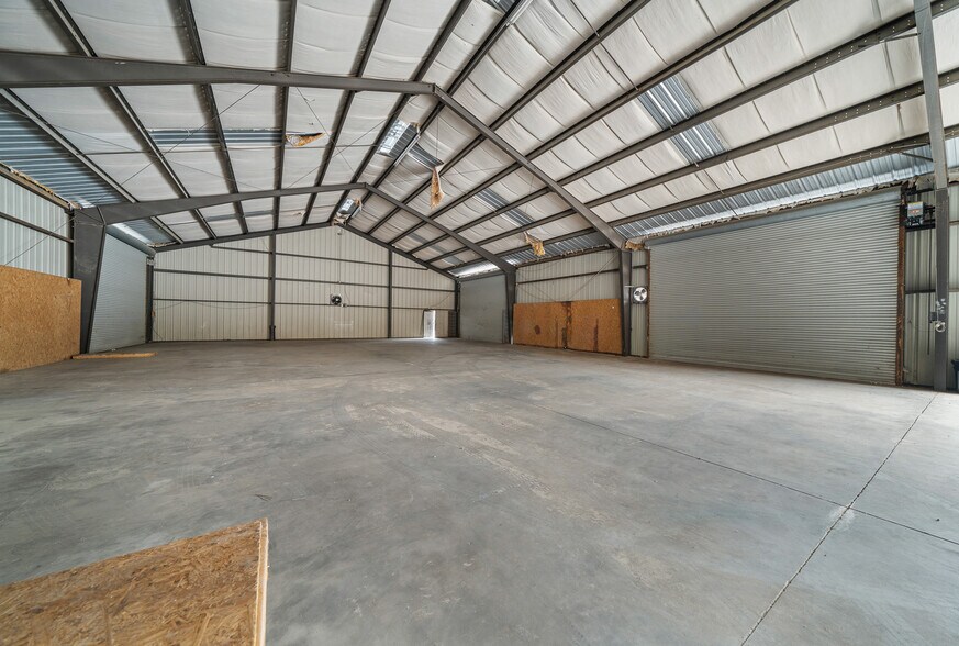 More Photos Of 11641 SW 90th Ter, Ocala Warehouse For Lease