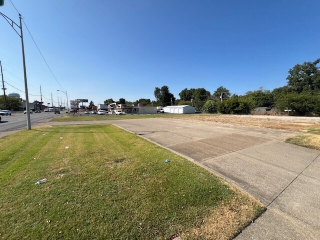 More Photos Of 211 S Green River Rd, Evansville Land For Sale