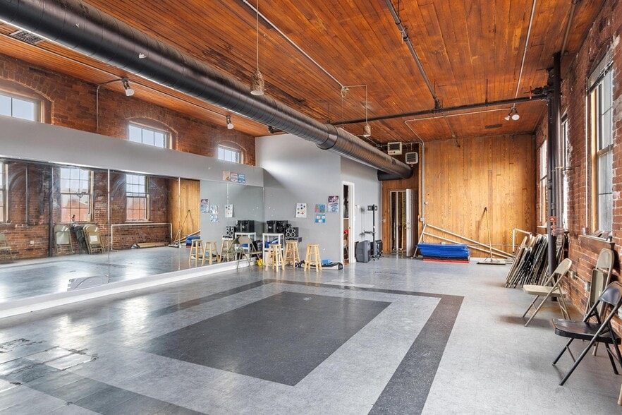 More Photos Of 65 Water St, Worcester Loft Creative Space For Sale