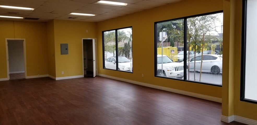 More Photos Of 6100-6108 Vineland Ave, North Hollywood Freestanding For Lease
