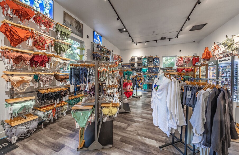 More Photos Of 3542 Lake Tahoe Blvd, South Lake Tahoe Restaurant For Sale