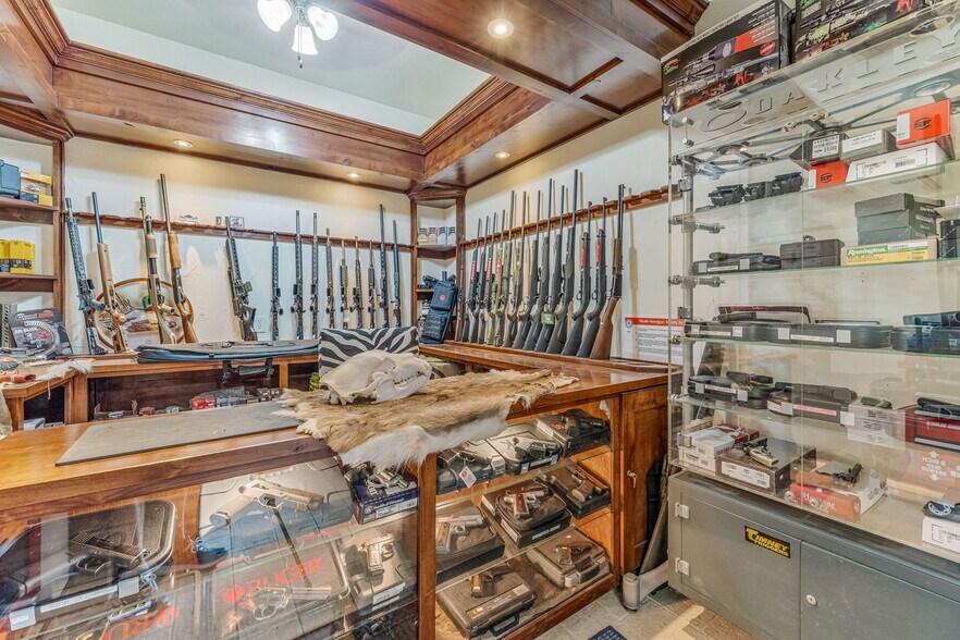 More Photos Of 1321 N FM 56, Glen Rose Trailer Camper Park For Sale