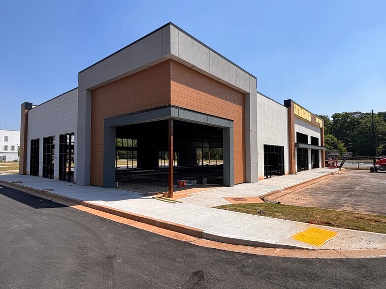 More Photos Of 3770 Covington Hwy, Decatur Storefront For Lease