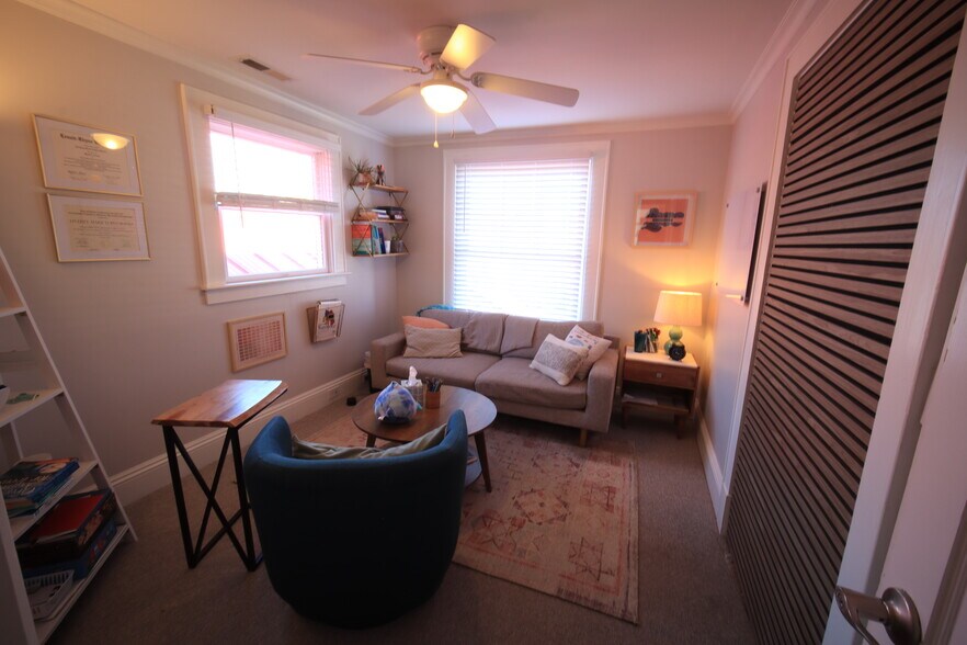 More Photos Of 4 Northcrest Dr, Weaverville Office For Sale