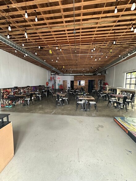 More Photos Of 1209 E Cesar Chavez St, Austin Loft Creative Space For Lease