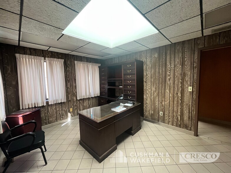 More Photos Of 29201 Anderson Rd, Wickliffe Manufacturing For Sale