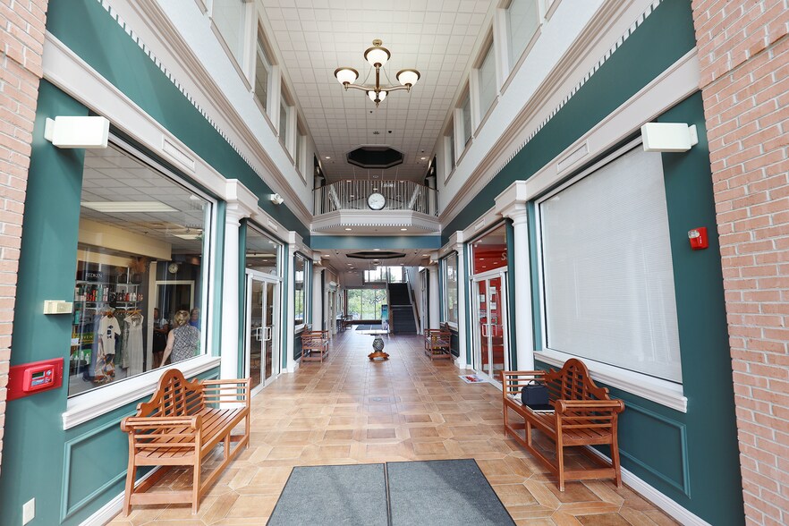 More Photos Of 50 Pearl Rd, Brunswick Office For Lease