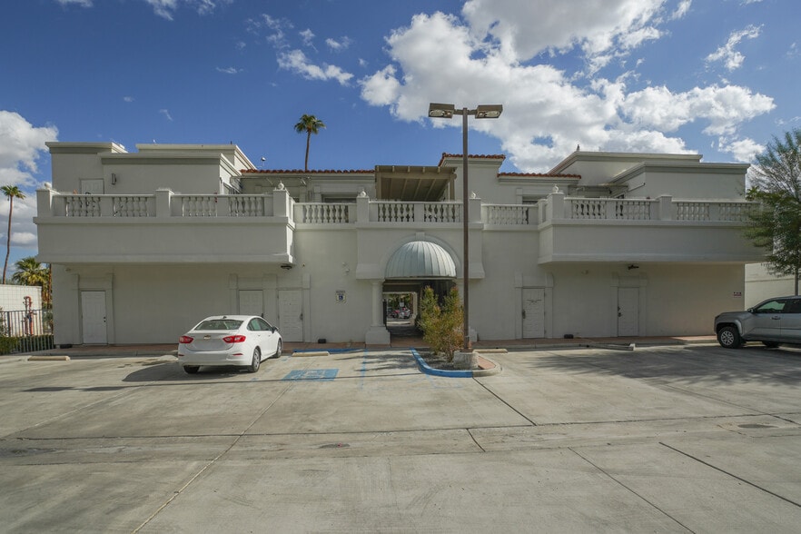 More Photos Of 353 S Palm Canyon Dr, Palm Springs Medical For Sale