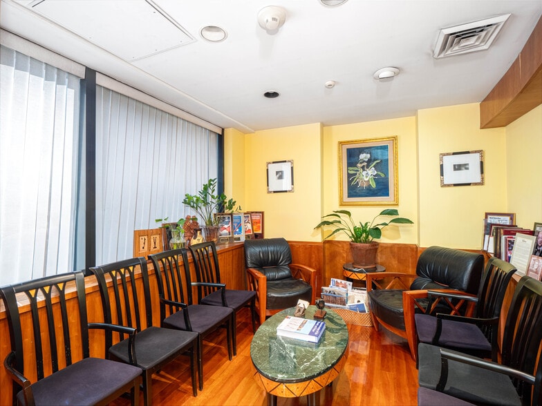 More Photos Of 900 Park Ave, New York Apartments For Sale