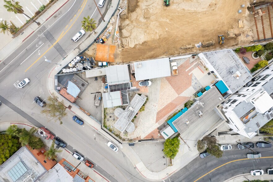 More Photos Of 891 Abbot Kinney Blvd, Venice Loft Creative Space For Sale