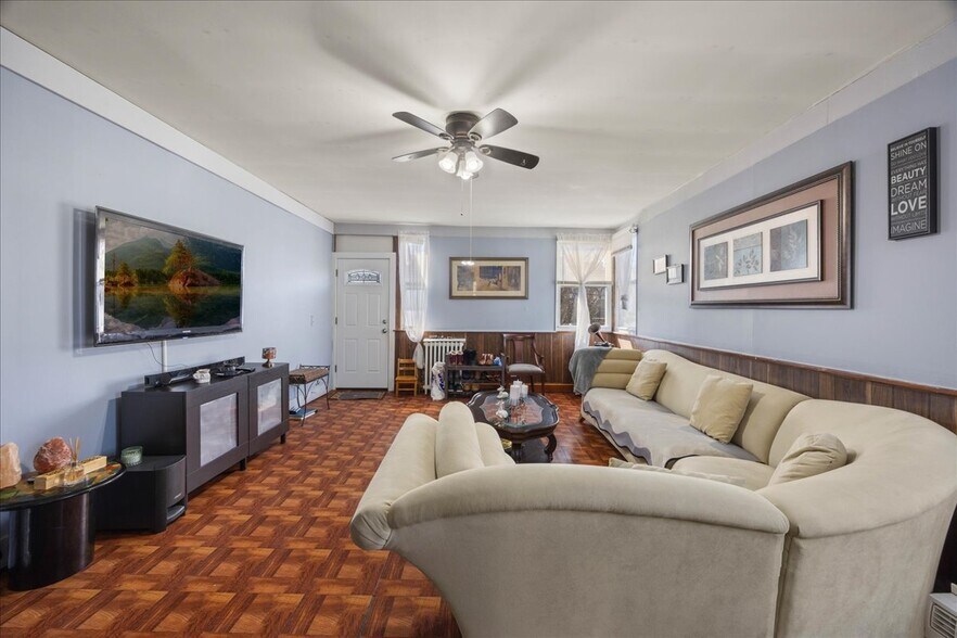 More Photos Of 49 LAKE St, West Harrison Restaurant For Sale