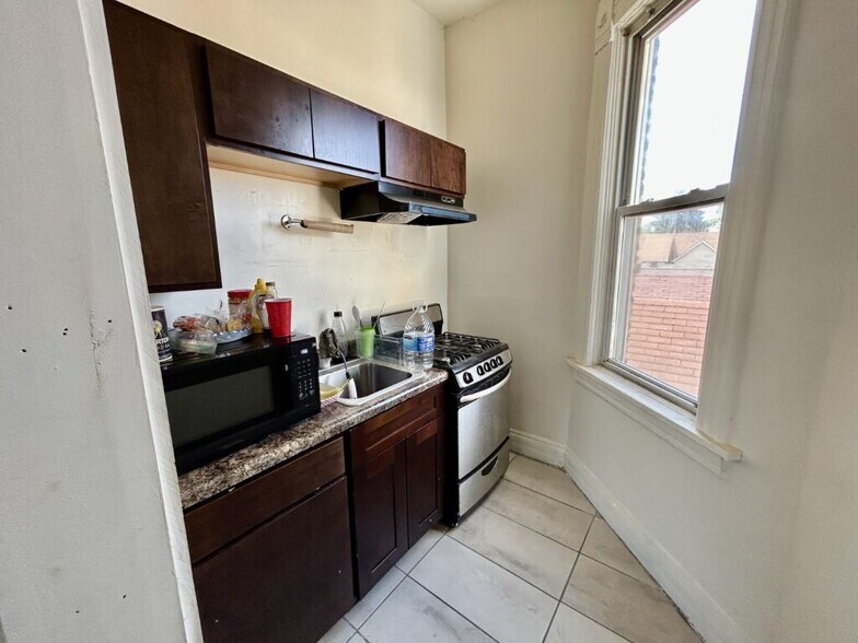More Photos Of 735 E 88th St, Chicago Apartments For Sale