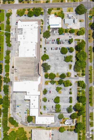 More Photos Of 1079 62nd Ave S, Saint Petersburg Unknown For Lease