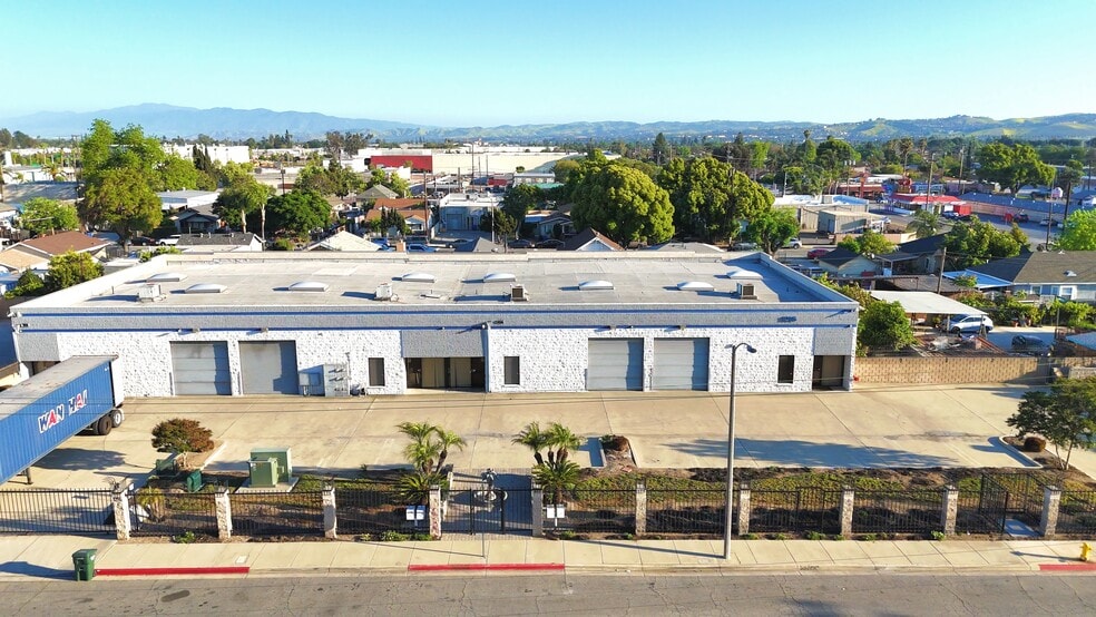 More Photos Of 1256 E 3rd St, Pomona Warehouse For Sale