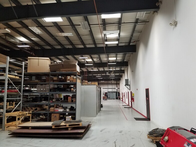 More Photos Of 25 Henniker St, Concord Warehouse For Sale