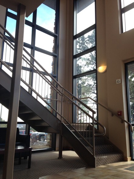 More Photos Of 910 Pinon Ranch Vw, Colorado Springs Office For Lease