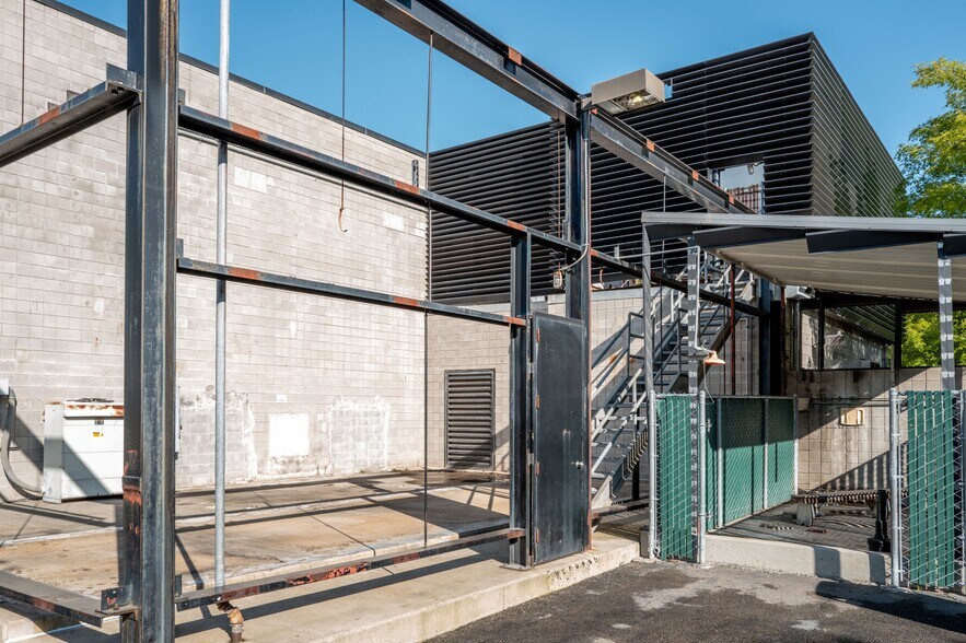 More Photos Of 8425 Carbide Ct, Sacramento Food Processing For Lease
