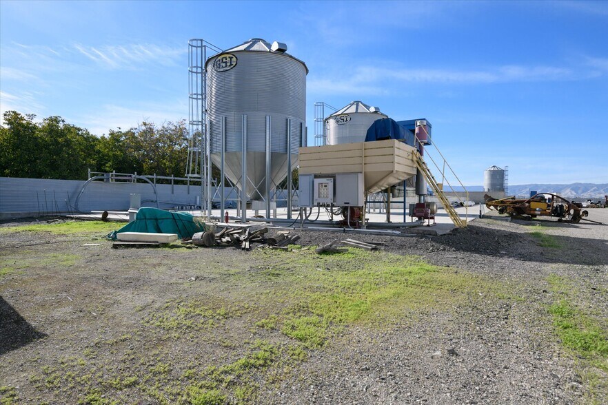 More Photos Of 5430 Putah Creek Rd, Winters Industrial For Sale