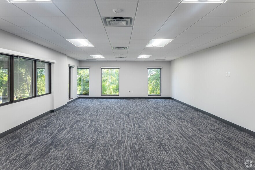 More Photos Of 4500 N State Road 7, Lauderdale Lakes Unknown For Lease