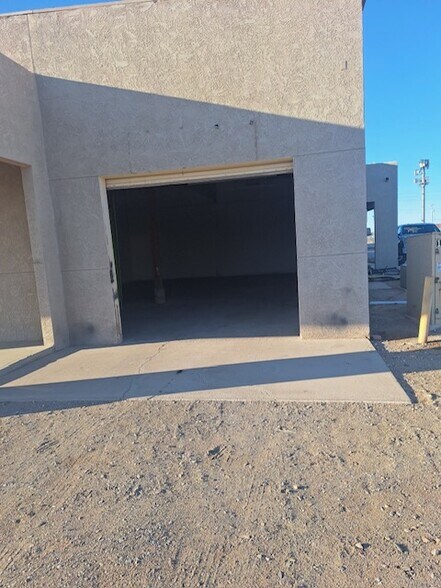 Primary Photo Of 3373 E Gila Ridge Rd, Yuma Warehouse For Lease