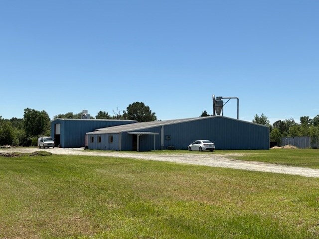 Primary Photo Of 311 Peach Wood Dr, Byron Light Manufacturing For Sale