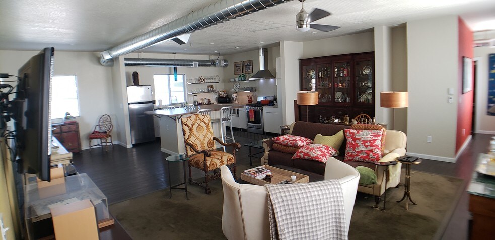 More Photos Of 1305 S Inca St, Denver Industrial For Sale