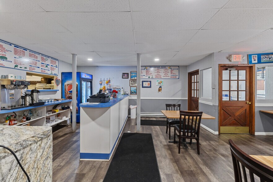 More Photos Of 663 W Pratt St, Baltimore Storefront Retail Residential For Sale