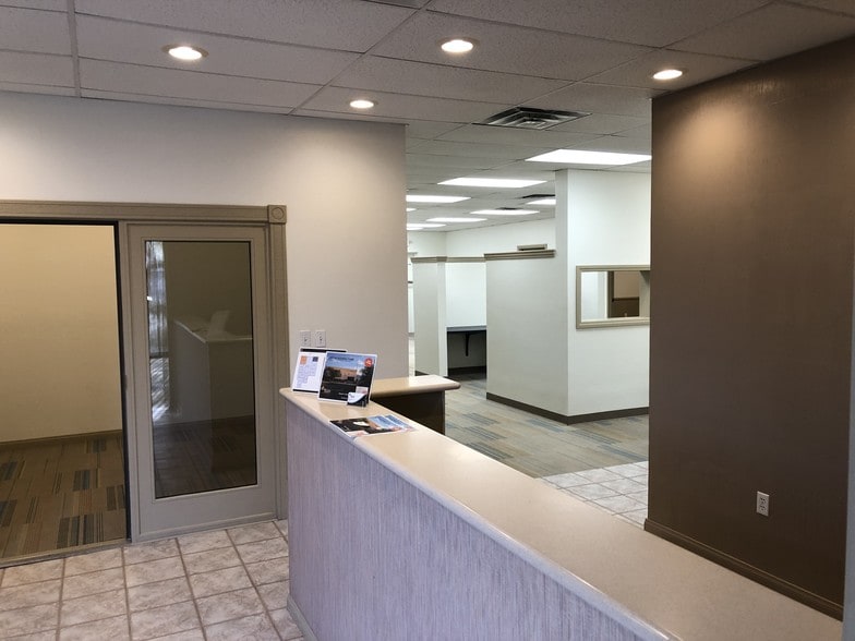 More Photos Of 1168-1170 Center Point Dr, Henderson Warehouse For Sale