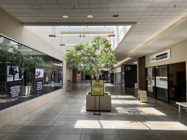 More Photos Of 100 Lincoln Sq, Urbana Unknown For Lease