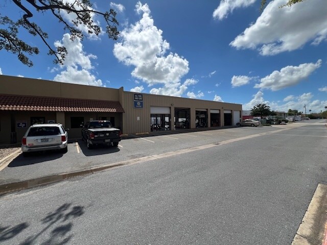 More Photos Of 310 E Pecan Blvd, McAllen Storefront For Lease