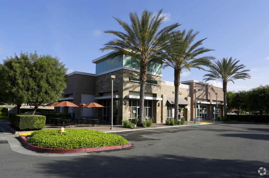 More Photos Of Riverwalk Pky, Riverside Unknown For Lease