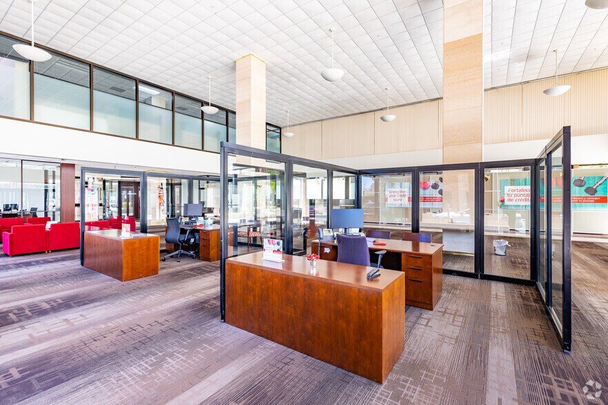 More Photos Of 600 Cleveland St, Clearwater Office For Lease