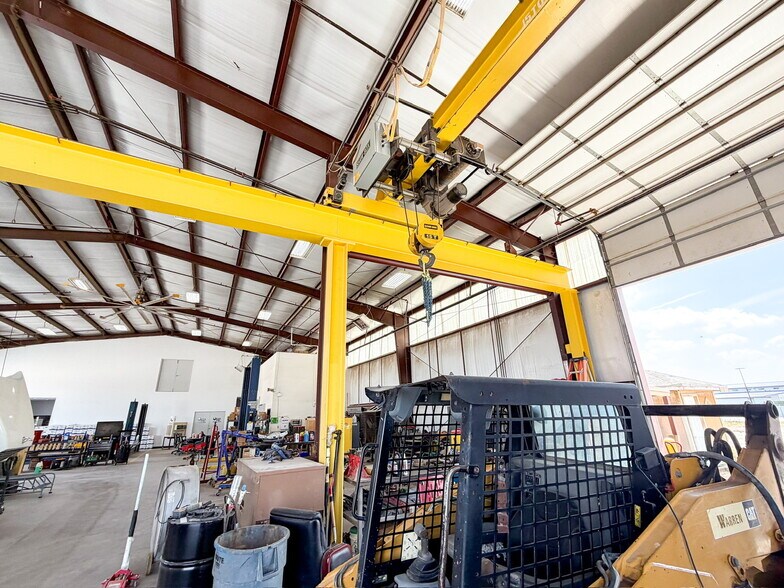 More Photos Of 1010 S FM 1788, Midland Service For Lease