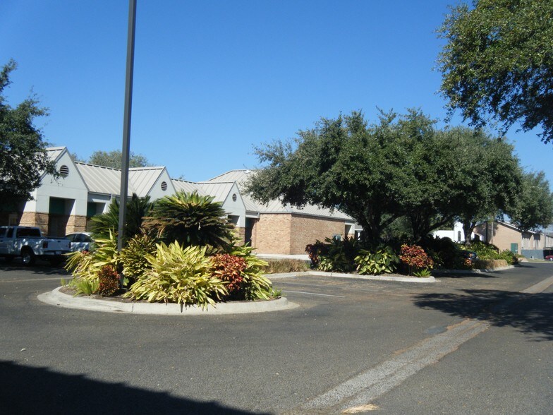 More Photos Of 1109 Nolana Ave, McAllen Office For Sale