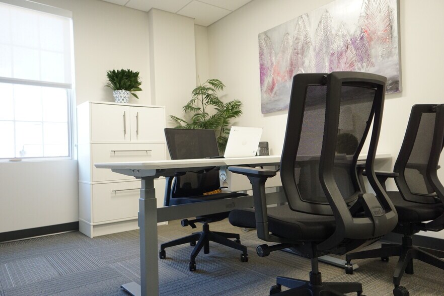 More Photos Of 4301 50th St NW, Washington Office For Lease