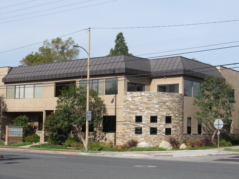 More Photos Of 2811 E Katella Ave, Orange Medical For Lease