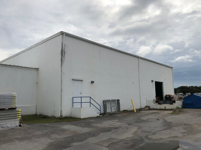 More Photos Of 3244-3250 44th Ave N, Saint Petersburg Manufacturing For Lease