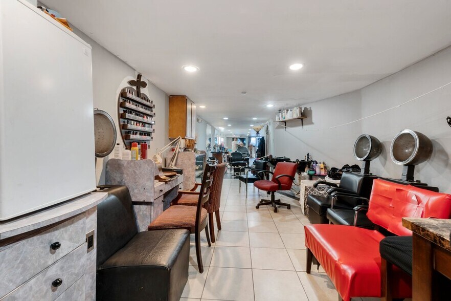 More Photos Of 2516-2520 N Charles St, Baltimore Apartments For Sale