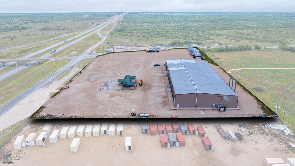 More Photos Of 10027 S Frontage Rd, Clyde Manufacturing For Sale