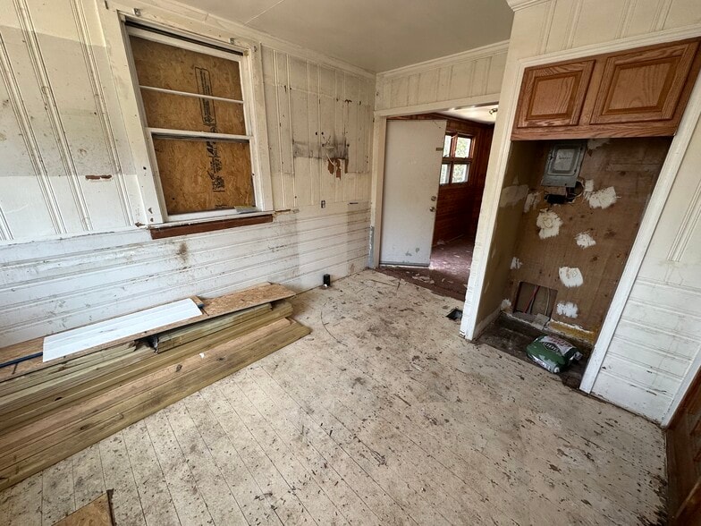 More Photos Of 203 Harpersville Rd, Newport News Office Residential For Lease