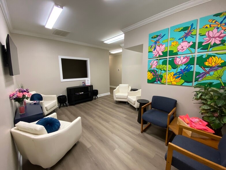 More Photos Of 527 Keisler Dr, Cary Office For Sale