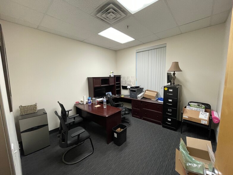 More Photos Of 7465 W Sunset Rd, Las Vegas Unknown For Lease