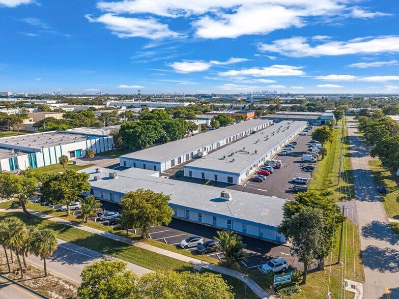 Primary Photo Of 2020 W McNab Rd, Fort Lauderdale Unknown For Lease