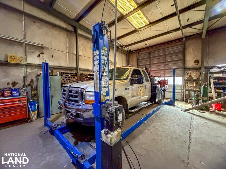 More Photos Of SR-5 S, Marion General Retail For Sale